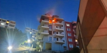 bilecik-haber_kocaeli-de-metruk-binada-cikan-yangin-sonduruldu-24909.jpg
