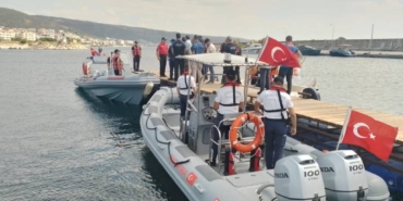 bilecik-haber_marmara-denizi-nde-kanoyla-acildiktan-sonra-kaybolan-2-kisiyi-arama-calismasi-suruyor-25694.jpg