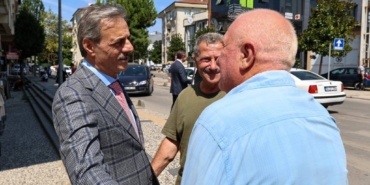 bilecik-haber_sakarya-buyuksehir-belediye-baskani-alemdar-esnaf-ve-vatandaslarla-bulustu-25542.jpg
