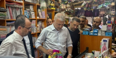 bilecik-haber_sakarya-da-ihtiyac-sahibi-ogrencilerin-okul-alisverisi-ticaret-ve-sanayi-odasinca-yapildi-26164.jpg