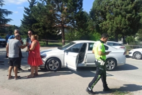 bilecik-haber_sakarya-da-otomobille-carpisan-motosikletin-surucusu-hayatini-kaybetti-24321.jpg