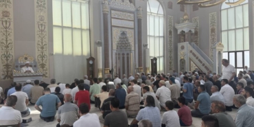 bilecik-haber_sakarya-da-vatandaslar-cuma-vaazinda-dolandiricilara-karsi-uyarildi-22166.jpg