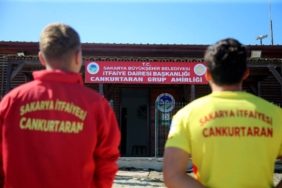 bilecik-haber_sakarya-sahillerinde-70-gunde-360-tatilci-bogulmaktan-kurtarildi-24272.jpg