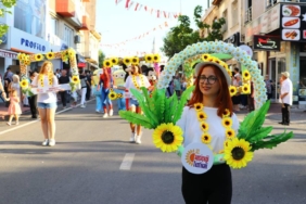 bilecik-haber_tekirdag-da-32-aycicegi-festivali-basladi-23423.jpg