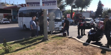 bilecik-haber_tekirdag-da-minibus-ile-carpisan-motosikletin-surucusu-agir-yaralandi-22914.jpg