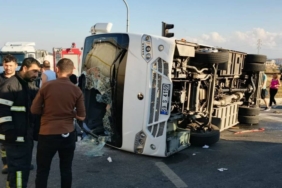 bilecik-haber_tekirdag-da-servis-midibusu-ile-hafif-ticari-aracin-carpistigi-kazada-12-isci-yaralandi-22561.jpg