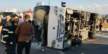bilecik-haber_tekirdag-da-servis-midibusu-ile-hafif-ticari-aracin-carpistigi-kazada-12-isci-yaralandi-22561.jpg