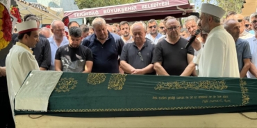 bilecik-haber_tekirdag-da-silahli-saldiri-sonucu-hayatini-kaybeden-belediye-meclis-uyesi-topraga-verildi-25231.jpg