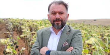 bilecik-haber_trakya-da-uretilen-yerli-hibrit-aycicegi-global-firmalarin-cesitlerine-gore-kurakliga-daha-dayanikli-22281.jpg