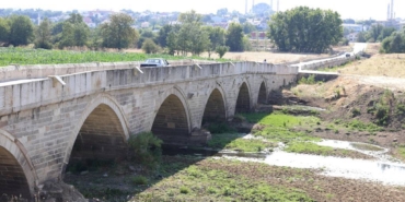 bilecik-haber_tunca-nehri-nin-bazi-bolumlerinde-su-akisi-durdu-24832.jpg