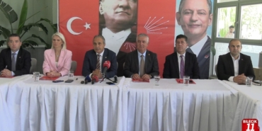 TÜZÜN:"GENÇ, DİNAMİK,ÇALIŞKAN GENEL BAŞKANIMIZ VAR"