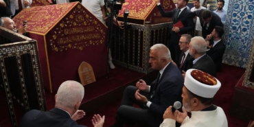SONUC-GORMEK-ISTEYEN-BU-ESSIZ-TURBEYI-ZIYARET-EDEBILIR-29219