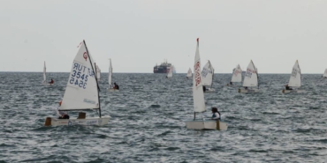 bilecik-haber_8-uluslararasi-suleymanpasa-optimist-cup-yelken-yarislari-basladi-27014.jpg