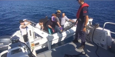 bilecik-haber_ayvalik-aciklarinda-20-duzensiz-gocmen-kurtarildi-28803.jpg