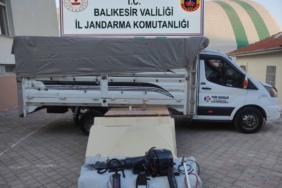 bilecik-haber_balikesir-de-22-duzensiz-gocmen-yakalandi-29537.jpg