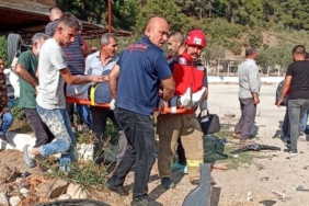bilecik-haber_balikesir-de-bir-otomobilin-park-halindeki-araclara-carpmasi-sonucu-7-kisi-yaralandi-27238.jpg