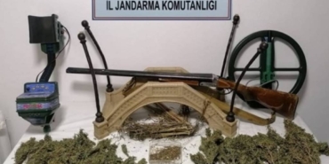 bilecik-haber_balikesir-de-uyusturucu-operasyonlarinda-2-zanli-yakalandi-27376.jpg
