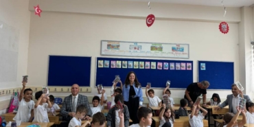 bilecik-haber_basaksehir-sehit-muhammed-eymen-demirci-ilkokulunda-ilk-ders-karagoz-etkinligi-yapildi-30425.jpg