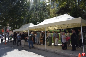 Bilecik Belediyesi'nden helva ikramı