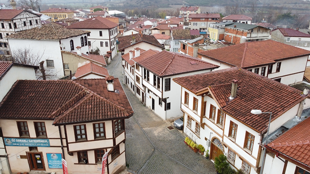 Bilecik'te 100 yıl önce bu binaları bilin bakalım...