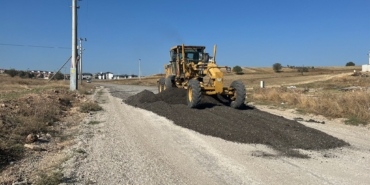 Bilecik'te asfaltlama ve yol bakım çalışmaları sürüyor