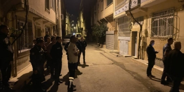 bilecik-haber_bursa-da-komsularini-rahatsiz-edip-polise-silah-ceken-kisiye-ozel-tim-mudahalesi-31883.jpg