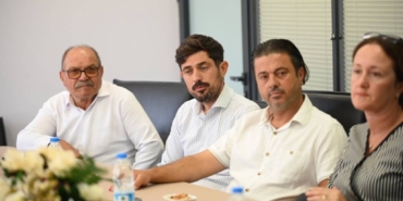 bilecik-haber_canakkale-tarihi-alan-baskani-kasdemir-muhtarlarla-bir-araya-geldi-31853.jpg