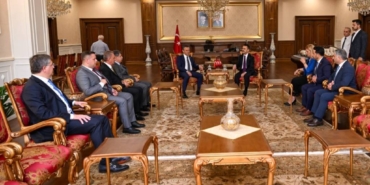 bilecik-haber_chp-genel-baskani-ozel-den-kocaeli-valisi-aktas-a-ziyaret-29410.jpg