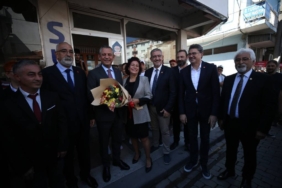 bilecik-haber_chp-genel-baskani-ozgur-ozel-manyas-ta-konustu-29955.jpg