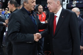 bilecik-haber_cumhurbaskani-erdogan-anadolu-efes-e-sampiyonluk-kupasini-verdi-32946.jpg