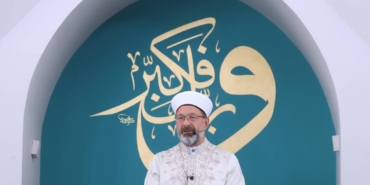 bilecik-haber_diyanet-isleri-baskani-erbas-uskudar-cilehane-camisi-nde-hutbe-irat-etti-29401.jpg