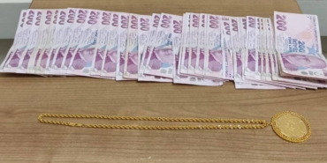 bilecik-haber_edirne-de-cami-sadirvaninda-unutulan-ceketten-hirsizlik-yaptiklari-iddia-edilen-2-supheli-yakalandi-31123.jpg