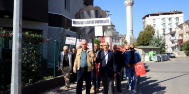 bilecik-haber_edirne-de-yunanistan-konsoloslugu-onune-siyah-celenk-birakildi-31495.jpg