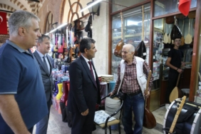 bilecik-haber_edirne-ticaret-muduru-mahmut-altun-alipasa-carsisi-esnafini-ziyaret-etti-32106.jpg