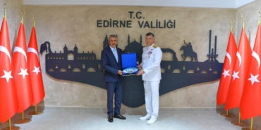 bilecik-haber_edirne-valisi-sezer-tugamiral-serkan-tezel-i-kabul-etti-31622.jpg