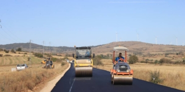 bilecik-haber_edirne-valisi-sezer-yol-yapim-calismalarini-inceledi-31801.jpg