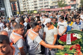 bilecik-haber_guncelleme-balikesir-de-kamyonetin-carptigi-belediye-iscisi-oldu-30439.jpg