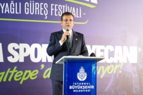 bilecik-haber_ibb-baskani-imamoglu-ulugazi-yagli-guresleri-odul-toreni-ne-katildi-31404.jpg