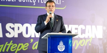 bilecik-haber_ibb-baskani-imamoglu-ulugazi-yagli-guresleri-odul-toreni-ne-katildi-31404.jpg