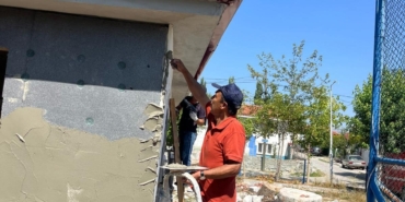 İnşaat çalışmasında bir belediye başkanı