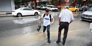bilecik-haber_istanbul-da-araliklarla-saganak-etkili-oluyor-28249.jpg