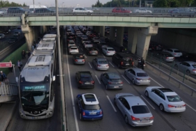 bilecik-haber_istanbul-da-sabah-saatlerinde-trafik-yogunlugu-yasaniyor-31619.jpg
