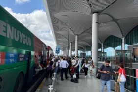 bilecik-haber_istanbul-havalimani-nda-yaz-tatili-donusu-yogunlugu-yasaniyor-28312.jpg