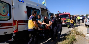 bilecik-haber_kirklareli-nde-duvara-carpan-otomobildeki-1-kisi-oldu-1-kisi-yaralandi-28318.jpg