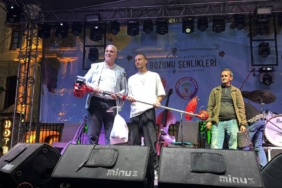 bilecik-haber_kirklareli-nde-en-iyi-uzumu-yetistiren-ureticiler-odullendirildi-31222.jpg