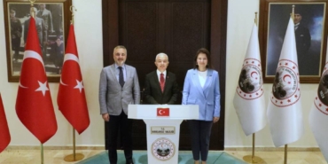 bilecik-haber_kirklareli-valisi-turan-a-ziyaretler-suruyor-32643.jpg