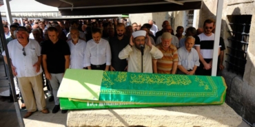 bilecik-haber_kirklarelili-gazeteci-rahmi-saglik-son-yolculuguna-ugurlandi-28097.jpg