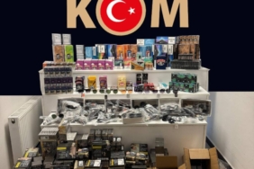bilecik-haber_kocaeli-de-kacakcilik-operasyonunda-2-supheli-gozaltina-alindi-30830.jpg