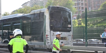 bilecik-haber_metrobuste-cikan-yangin-sonduruldu-27711.jpg