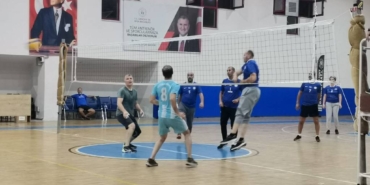 bilecik-haber_mudanya-da-kurumlar-arasi-kaymakamlik-voleybol-turnuvasi-basladi-33087.jpg
